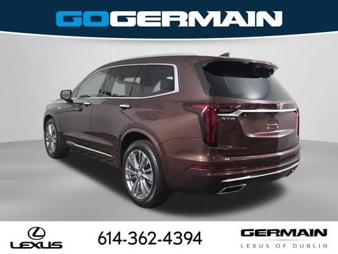 Used 2023 Cadillac XT6 Premium Luxury w/ Technology Package FWD image 10