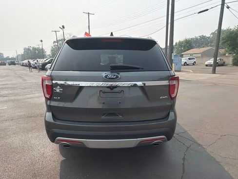 Used 2017 Ford Explorer XLT AWD/4WD image 4