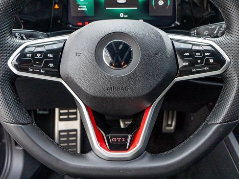 Used 2022 Volkswagen GTI SE image 28