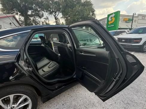 Used 2017 Ford Fusion Energi Titanium FWD image 16