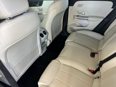 Certified 2025 Mercedes-Benz GLA 250 image 13