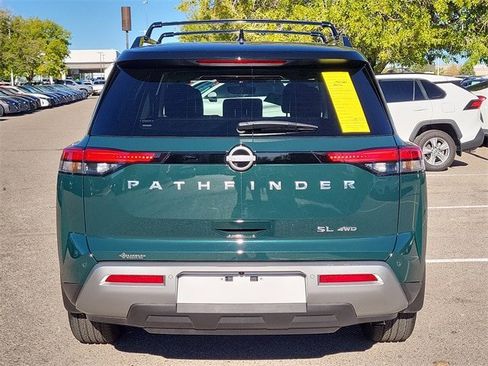 Certified 2024 Nissan Pathfinder SL image 5