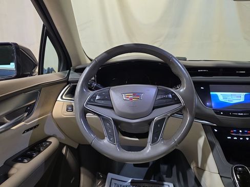 Used 2019 Cadillac XT5 Luxury AWD/4WD image 11