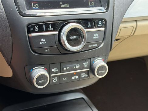 Used 2017 Acura RDX FWD w/ Advance Package image 17