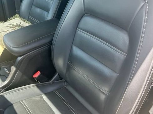 Certified 2022 GMC Canyon Denali RWD image 7