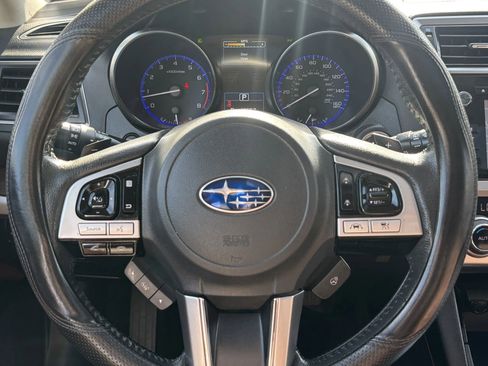 Used 2017 Subaru Outback 3.6R Touring AWD/4WD image 12