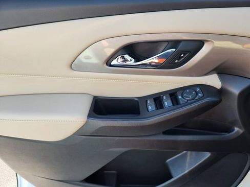 Certified 2023 Chevrolet Traverse LS image 23