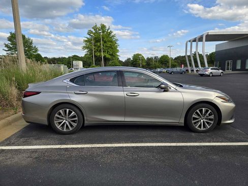 Used 2021 Lexus ES 350 w/ Premium Package FWD image 5