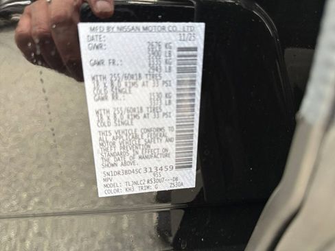 New 2025 Nissan Pathfinder SV image 38