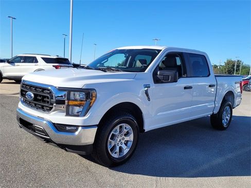 Used 2023 Ford F150 XLT image 3