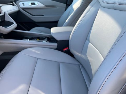 New 2026 Ford Explorer Active w/ Active Comfort Package image 17