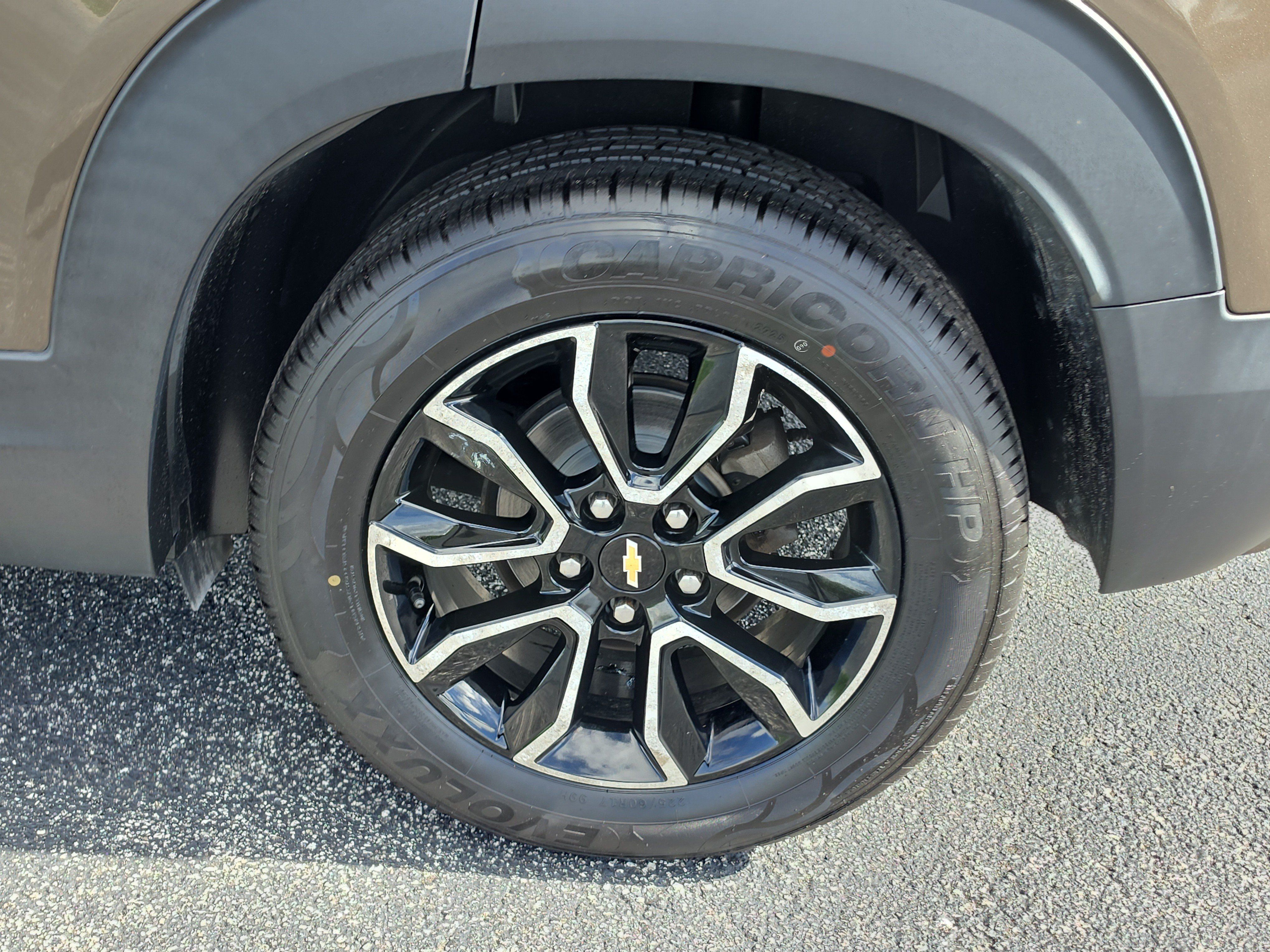 Certified 2022 Chevrolet TrailBlazer ACTIV w/ Sun and Liftgate Package FWD image 5