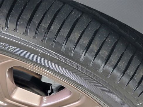 Used 2025 Subaru Ascent Bronze Edition w/ Popular Package #2 image 12