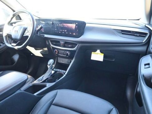 Used 2024 Buick Encore GX Sport Touring image 31