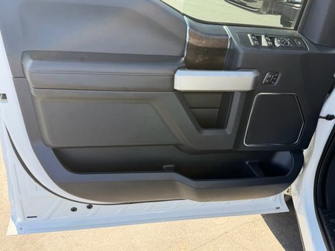 Used 2022 Ford F350 Lariat w/ Lariat Value Package AWD/4WD image 18