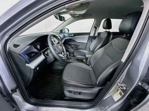 Used 2023 Volkswagen Taos SE w/ Black Wheel Package FWD image 13