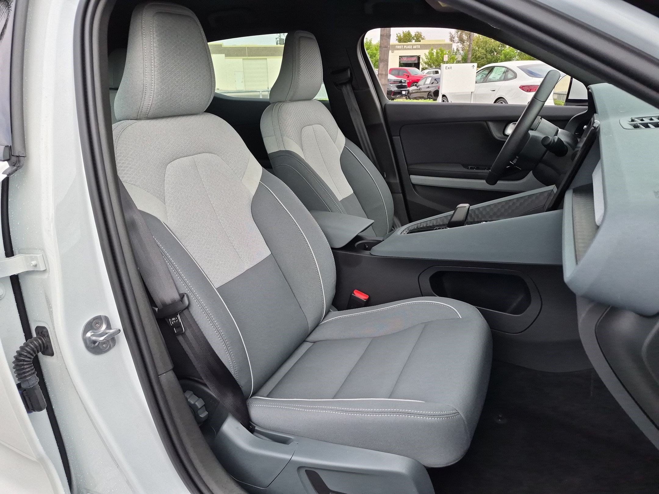 Used 2024 Polestar Polestar 2 AWD/4WD image 31