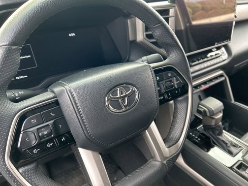 Used 2022 Toyota Tundra Limited image 11
