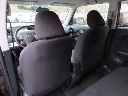 Used 2009 Scion xB image 13