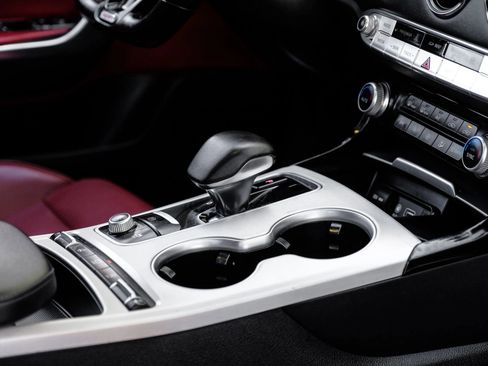 Used 2020 Kia Stinger GT2 image 33