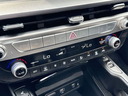 Certified 2024 Kia Telluride S w/ S Sunroof Package image 20