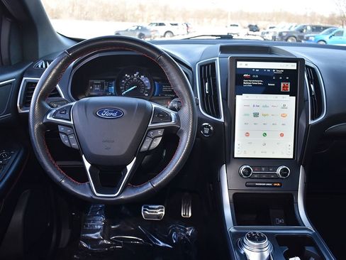 Used 2023 Ford Edge ST-Line image 16