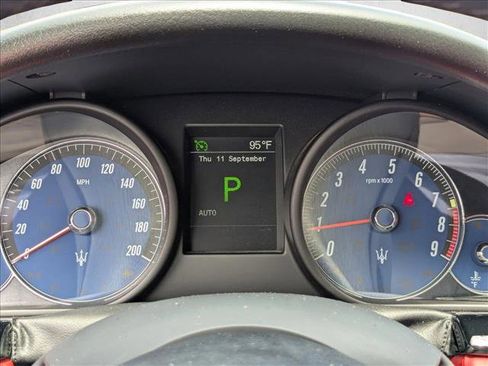 Used 2018 Maserati GranTurismo MC image 11