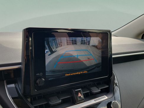 Used 2024 Toyota Corolla LE FWD image 15