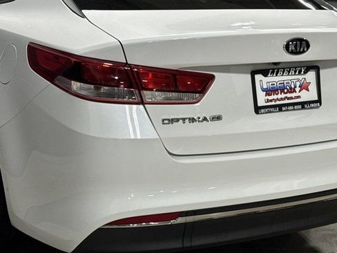 Used 2017 Kia Optima LX image 12