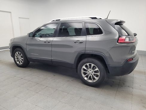 Used 2021 Jeep Cherokee Latitude Plus w/ Mopar Interior Package AWD/4WD image 3