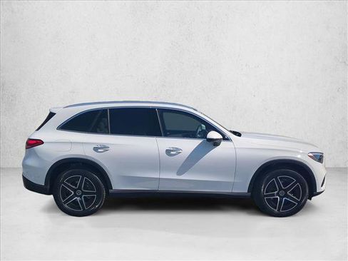 Certified 2026 Mercedes-Benz GLC 300 image 4