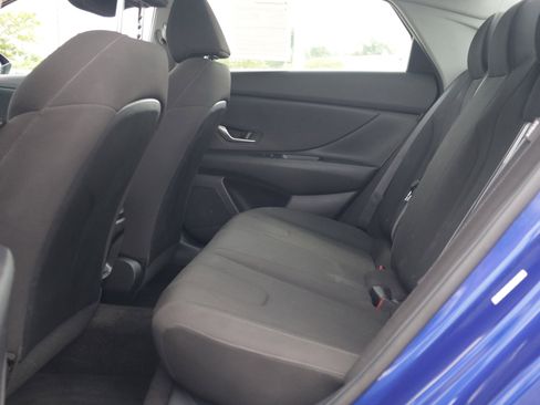 Used 2024 Hyundai Elantra SEL FWD image 23