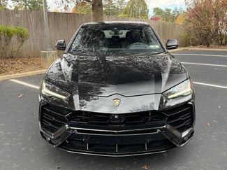 Used 2022 Lamborghini Urus video 2