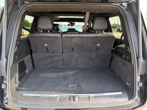 Used 2023 Jeep Grand Wagoneer Series II w/ Flexible Seating Group AWD/4WD image 8