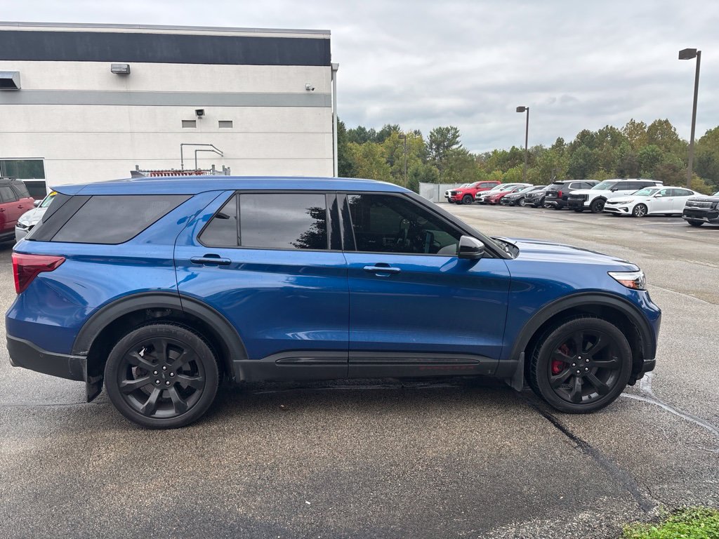 Used 2022 Ford Explorer ST w/ Equipment Group 401A AWD/4WD image 8