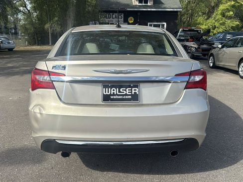 Used 2014 Chrysler 200 LX FWD image 6