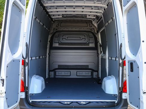 New 2026 Mercedes-Benz Sprinter 2500 image 25