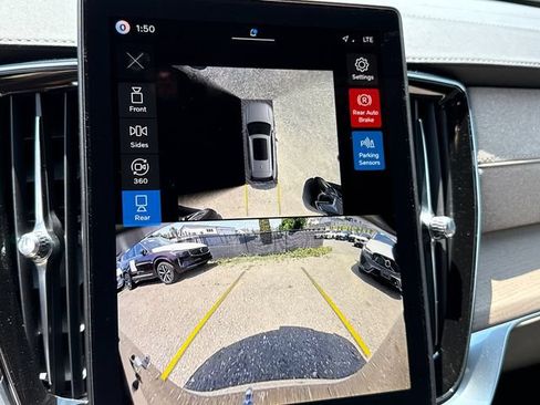 Used 2026 Volvo XC90 B6 Plus w/ Protection Package Premier AWD/4WD image 16