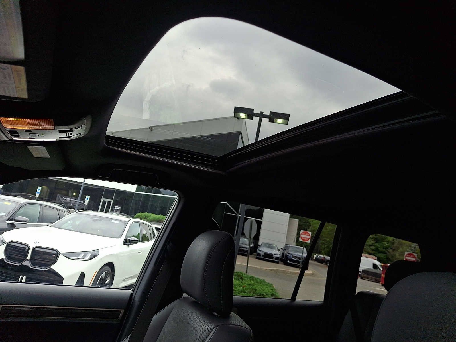 Used 2021 Lexus GX 460 Premium w/ Premium Package AWD/4WD image 15