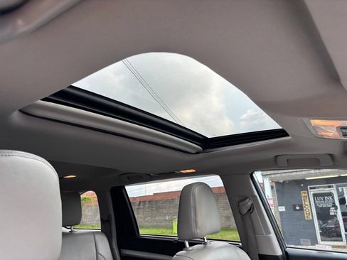Used 2018 Toyota Highlander XLE FWD image 32