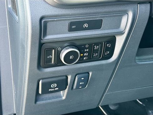 Used 2025 Ford F150 Lariat w/ Equipment Group 501A Mid AWD/4WD image 10