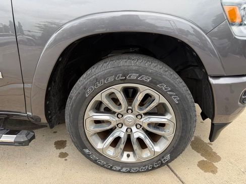 Used 2022 RAM 1500 Laramie w/ Sport Appearance Package AWD/4WD image 12