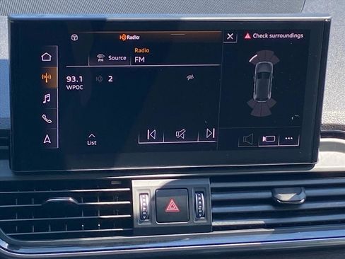 Used 2023 Audi Q5 2.0T Premium AWD/4WD image 9