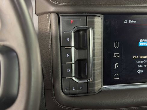 Used 2023 GMC Yukon Denali AWD/4WD image 34