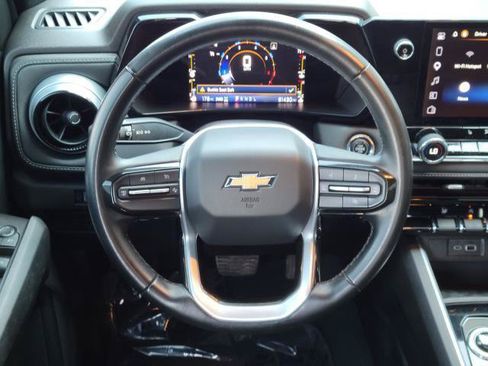 Used 2023 Chevrolet Colorado LT w/ LT Convenience Package II AWD/4WD image 29