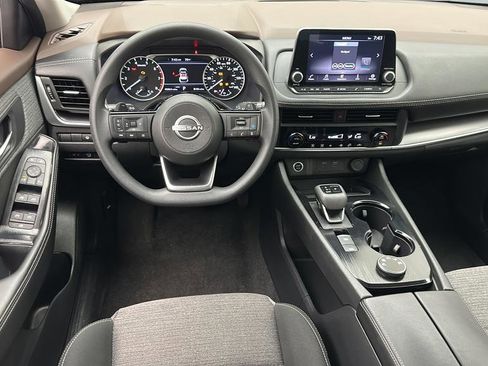 Used 2023 Nissan Rogue SV AWD/4WD image 11