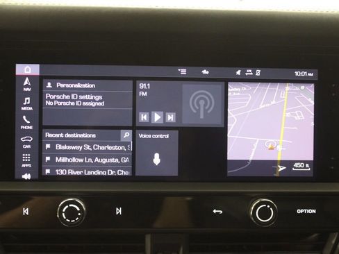 Certified 2022 Porsche Macan AWD/4WD image 26