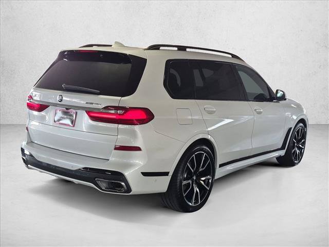 Used 2022 BMW X7 xDrive40i w/ M Sport Package AWD/4WD image 5