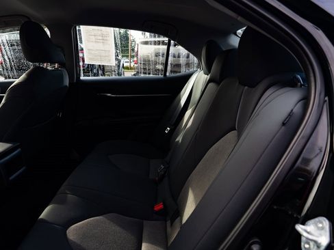 Used 2023 Toyota Camry LE image 20