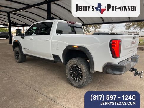 Used 2024 GMC Sierra 2500 AT4X image 5
